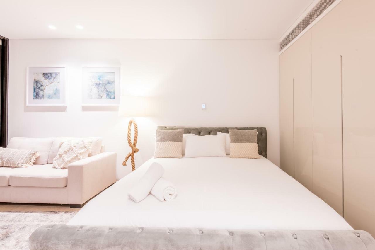 Queen Victoria Building - Central Park Apartment Sydney